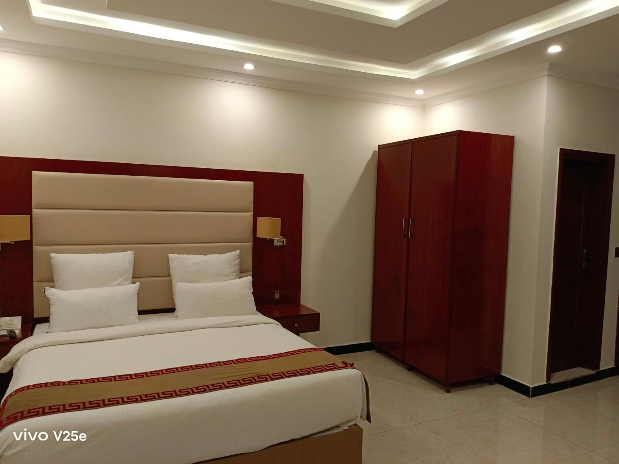 Falettis Grand Hotel Муррі Екстер'єр фото